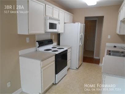 Building Photo - 517 Green Valley Dr