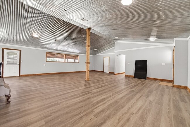 Building Photo - 403 Wrangler Rd