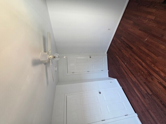 Building Photo - 406 Knollwood Ct