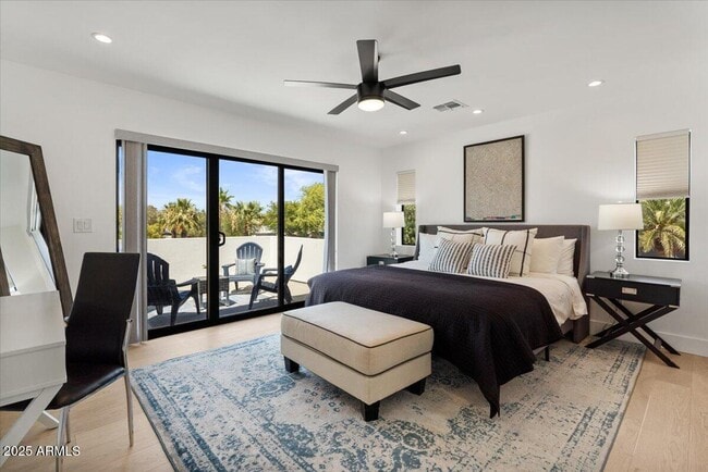 Building Photo - 220 W Monterosa St