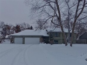 Building Photo - 1503 Palomino Trail