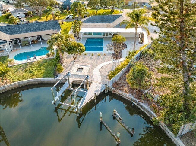 Building Photo - 1029 Bal Harbour Dr