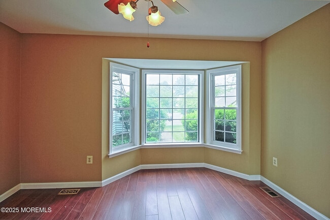 Building Photo - 2A Bristol Ct