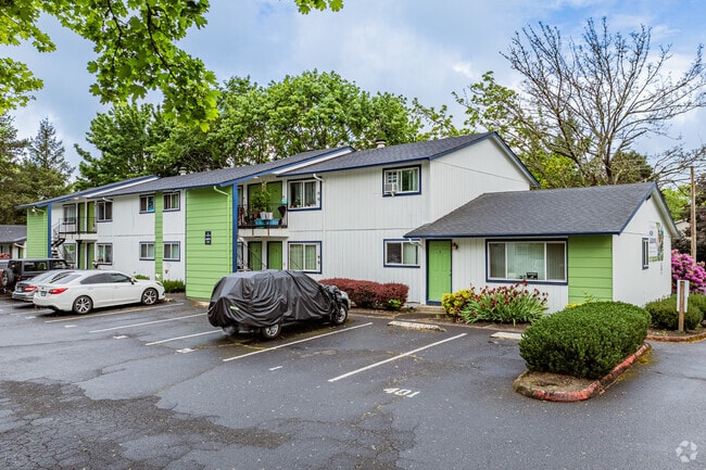 Exterior - PineWood Commons