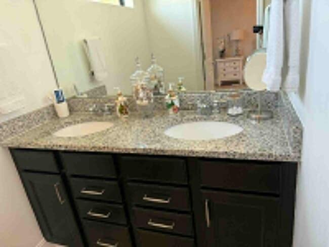 Building Photo - 2877 Bard St