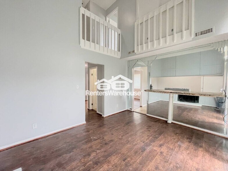 Building Photo - 5775 Albright Dr