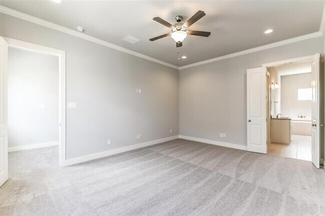 Building Photo - 10915 Brookeshire Chase Ln