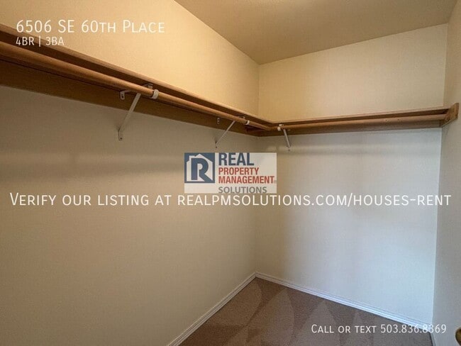 Building Photo - 6506 SE 60th Pl