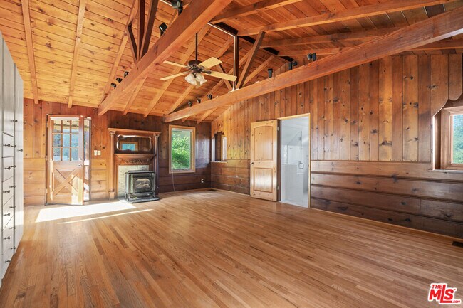 Building Photo - 3705 Fredonia Dr