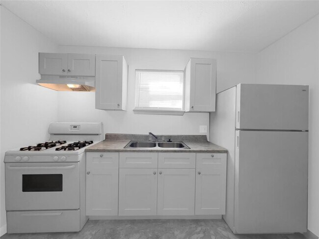 Building Photo - 3635 N MacGregor Way