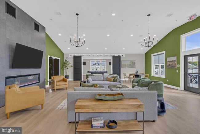 Building Photo - 219 Snow Ln