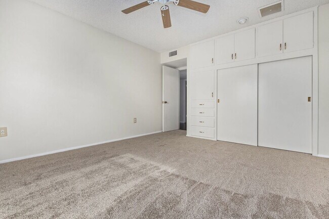 Building Photo - 14022 Whispering Lake Dr