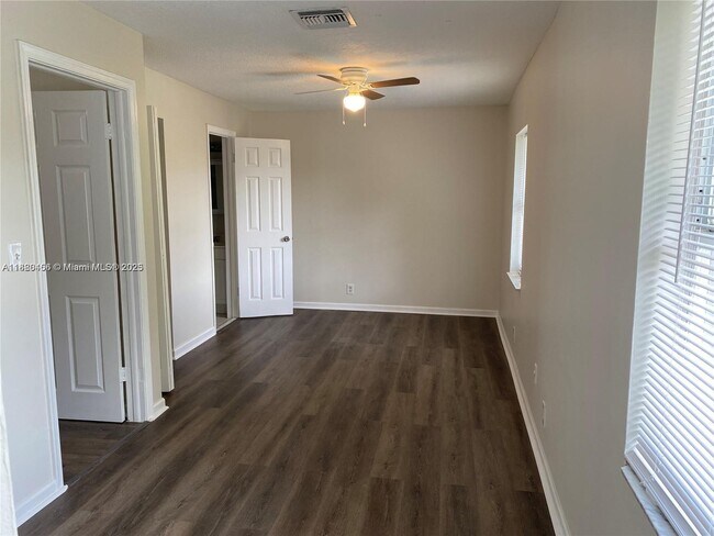 Building Photo - 6543 Boulevard of Champions