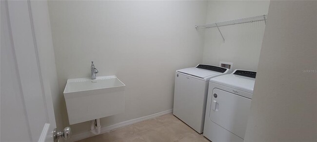 Building Photo - 3574 Soda Springs Ln