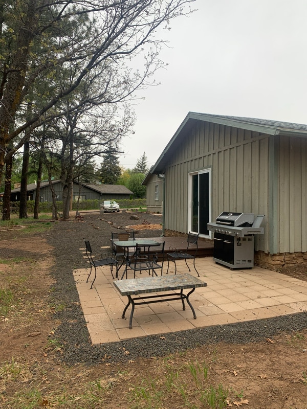 Building Photo - 1249 W Apache Ln