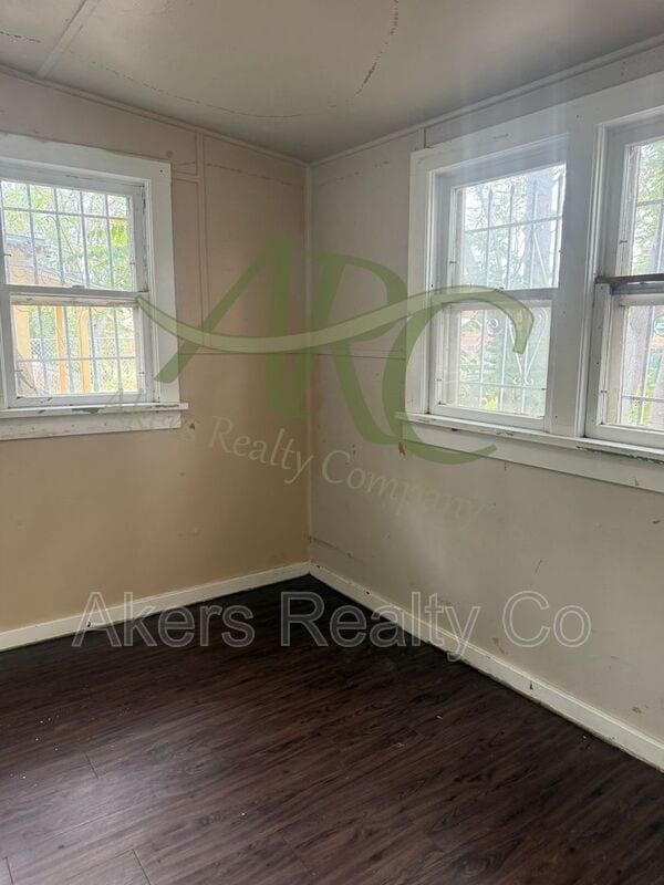 Building Photo - 1216 Cedar St