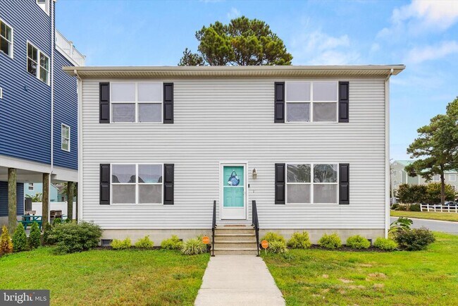 Building Photo - 13022 Wilson Ave