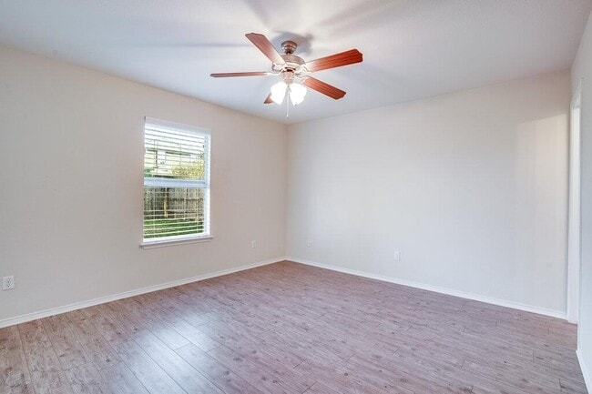 Building Photo - 476 Moonwalker Trail