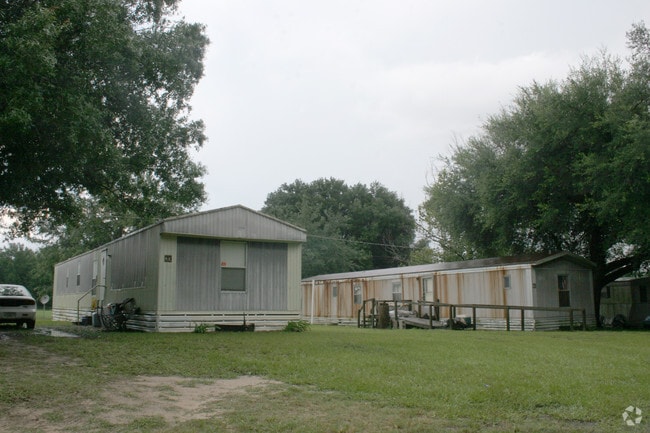 Building Photo - Triple T Mobile Home Park