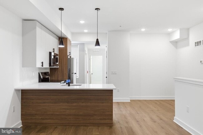 Building Photo - 2643 N 6th St