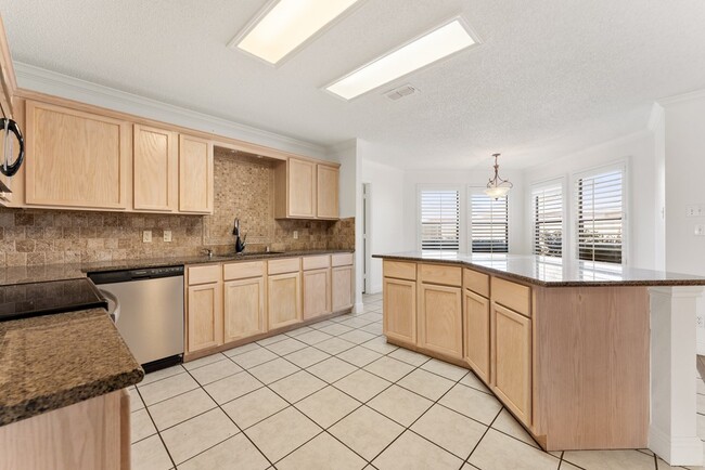 Building Photo - 4013 Southbrook Ct