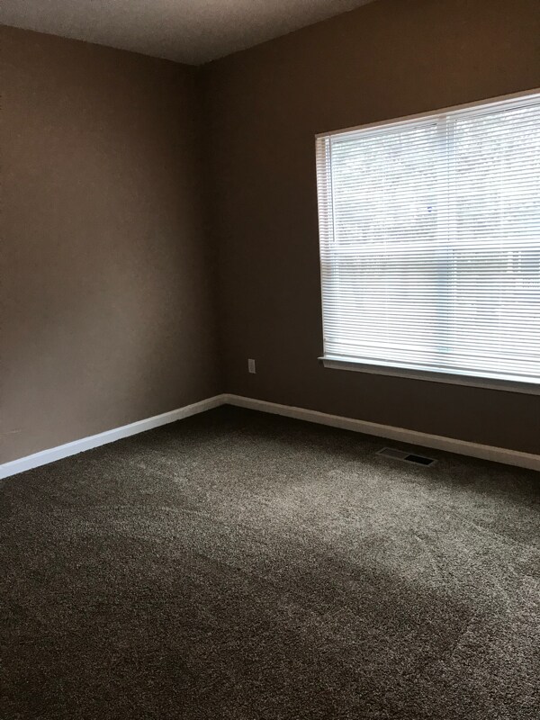 Building Photo - 1070 Gun Club Rd NW