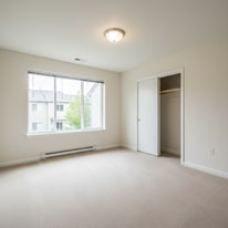 Building Photo - 154 Clarence St