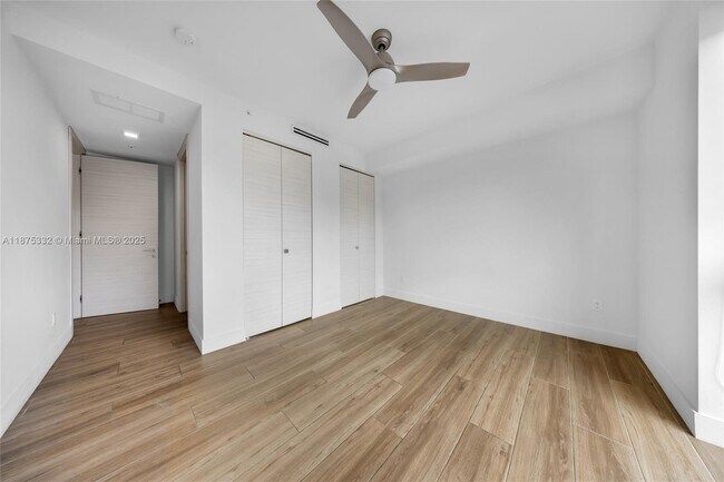 Building Photo - 3265 Bird Ave