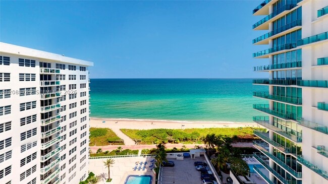 Building Photo - 6917 Collins Ave