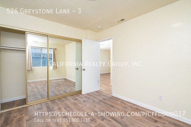 Building Photo - 526 Greystone Ln