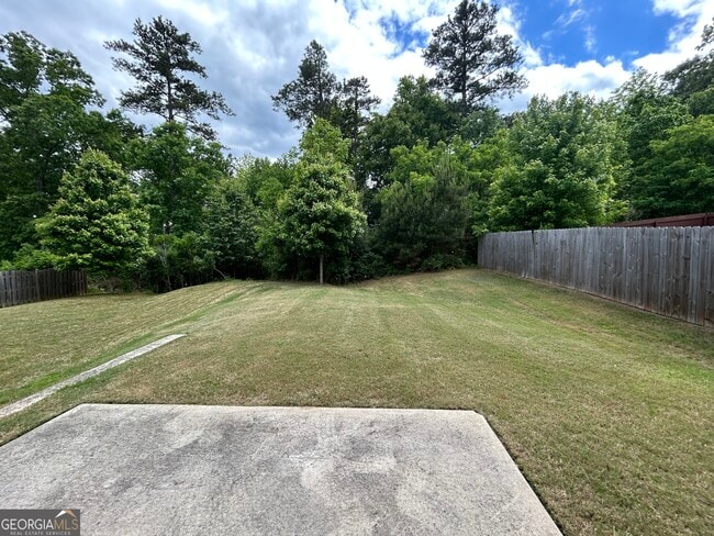 Building Photo - 3956 Lake Manor Way