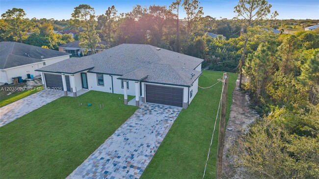 Building Photo - 4980 Fairway Ct
