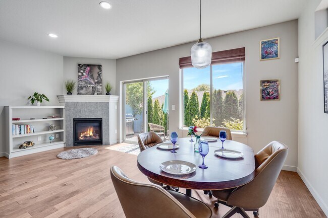 Building Photo - Beautiful 4 Bed, 3.5 Bath Rental Home in Central Beaverton Neighborhood!