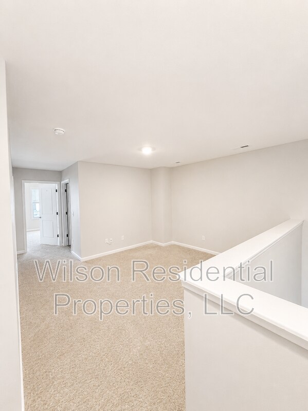 Building Photo - 216 Stamm Dr