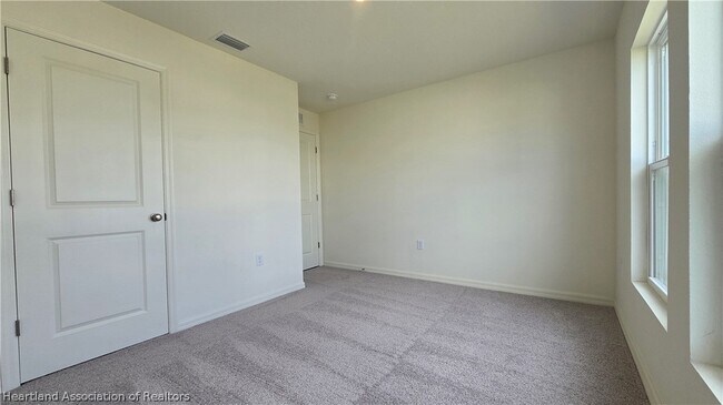 Building Photo - 1260 Stone Ridge Cir