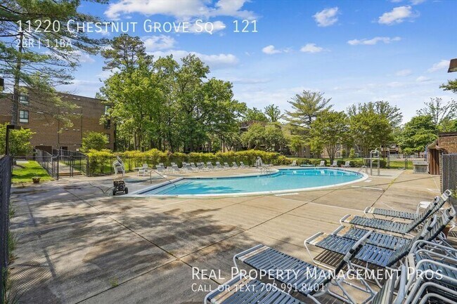 Building Photo - 11220 Chestnut Grove Square