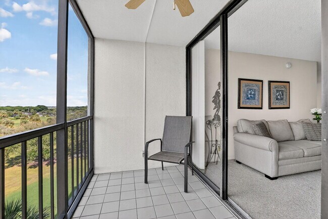 Building Photo - 7835 Lakeside Blvd