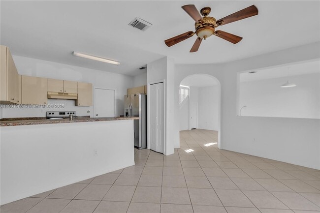 Building Photo - 27463 SW 137th Ct