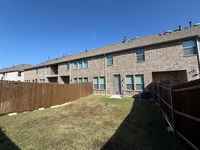 Building Photo - 624 Hutchinson Ln