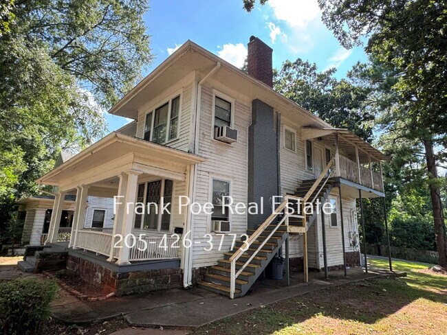 Building Photo - 1732 11th Pl S