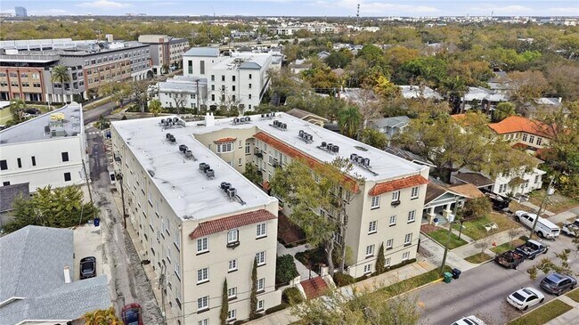 Building Photo - 2117 W Dekle Ave