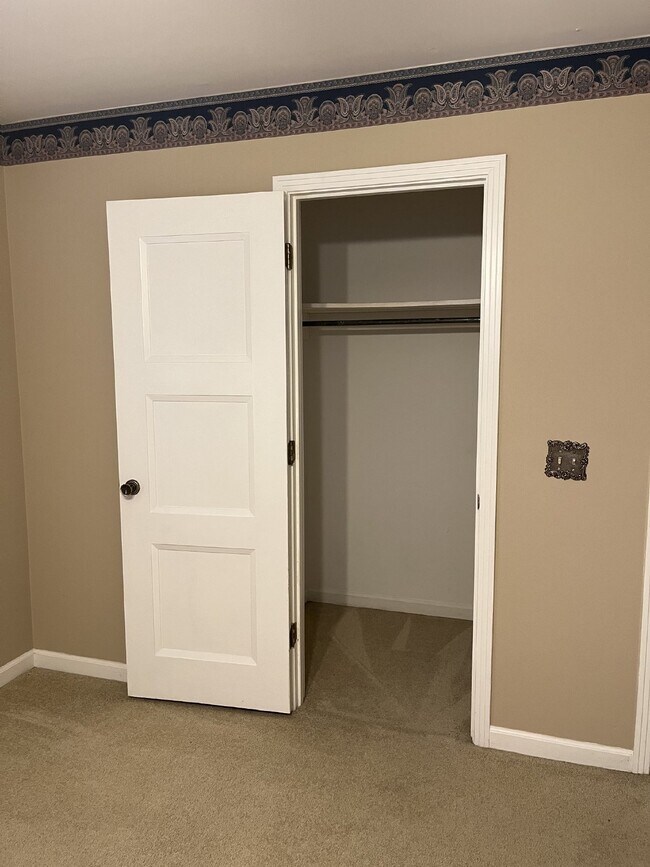 Building Photo - "Charming 3-Bed Sanctuary with Finished Ba...