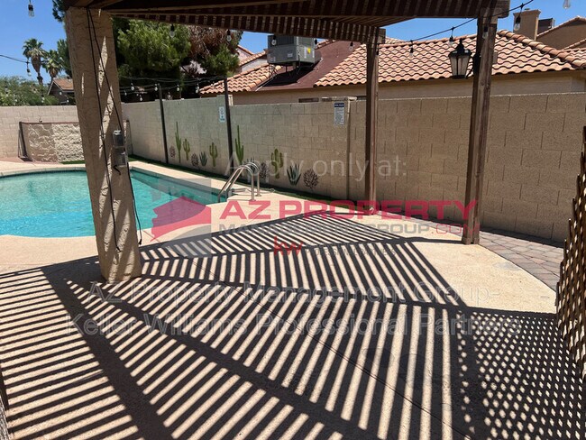 Building Photo - 5431 W Cochise Dr