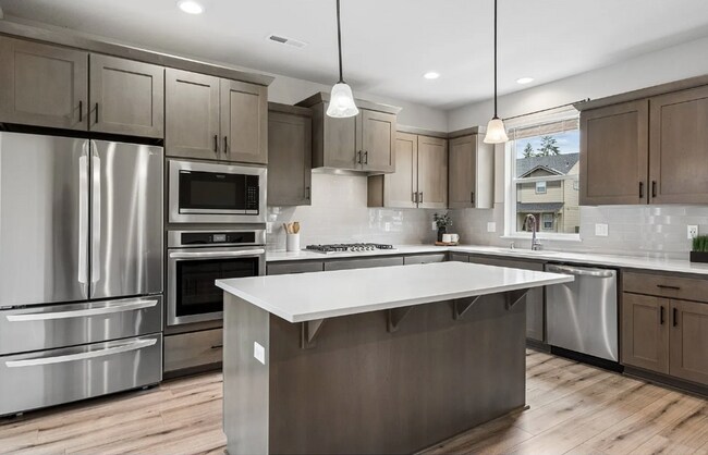 Building Photo - 12101 SE Punch Bowl Fls Ct