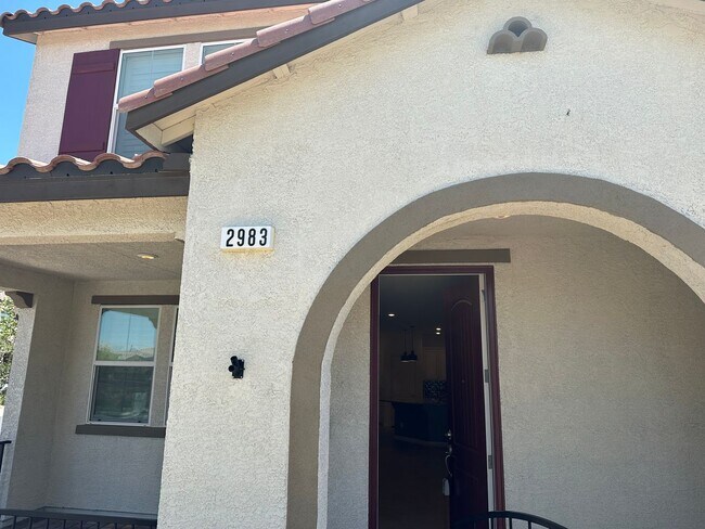 Building Photo - 2983 Duverney Ave