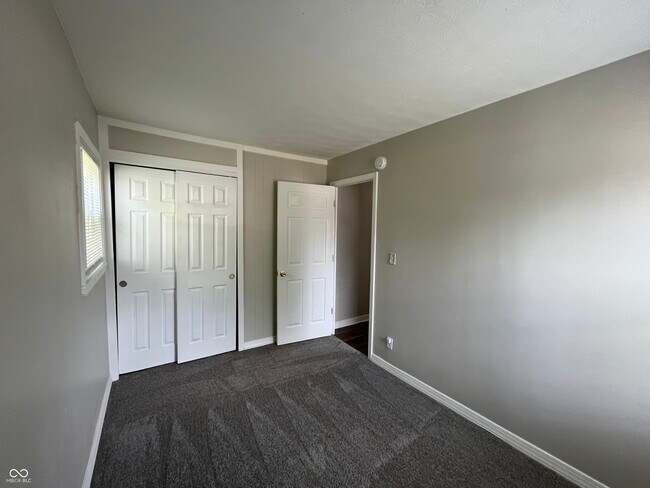 Building Photo - 3831 Bennett Dr