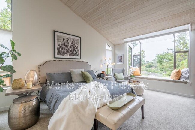 Building Photo - 18 Deer Stalker Path