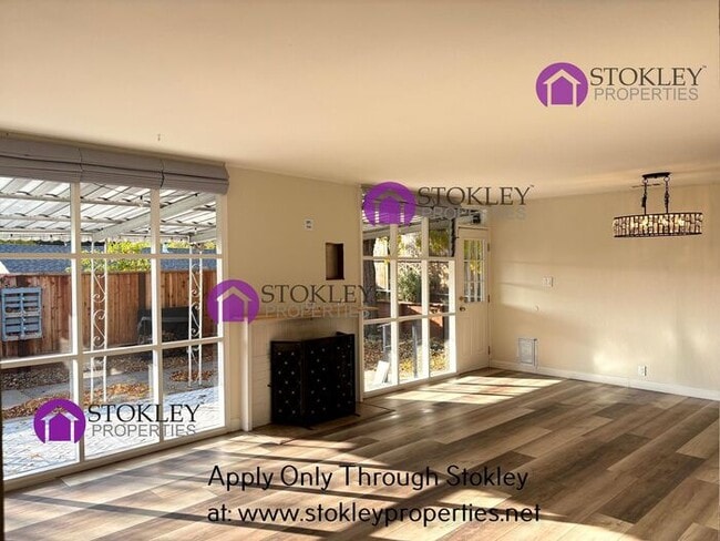 Building Photo - 3105 Fitzpatrick Dr