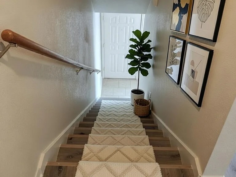 Building Photo - 3208 Hereford Ln