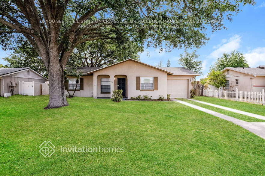 Primary Photo - 119 Oaxaca Ln